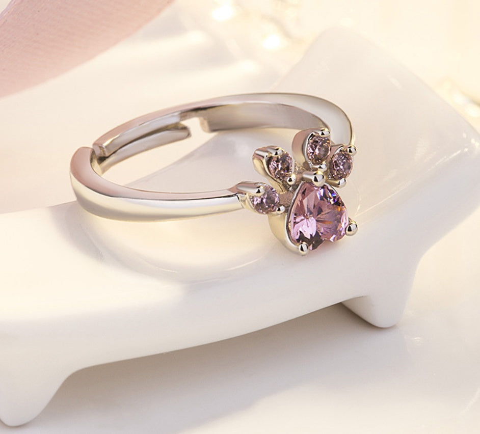 Adorable Cat, Bear & Dog Paw Rings: Women’s Jewelry Collection